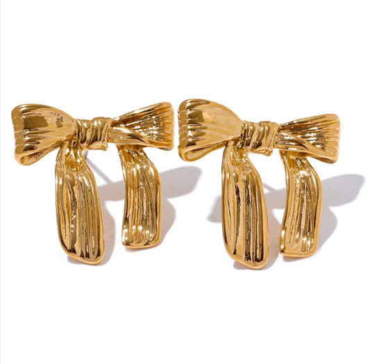 Bow knot studs